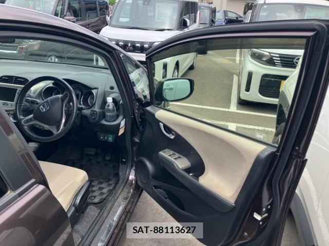Honda FIT HYBRID 2012-06 8035592-18