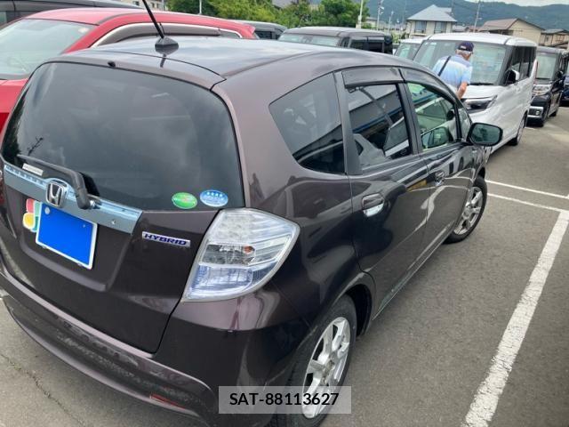 Honda FIT HYBRID 2012-06 8035592-3
