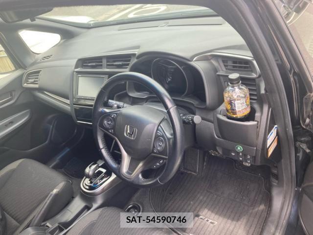 Honda FIT HYBRID 2017-09 8035571-9
