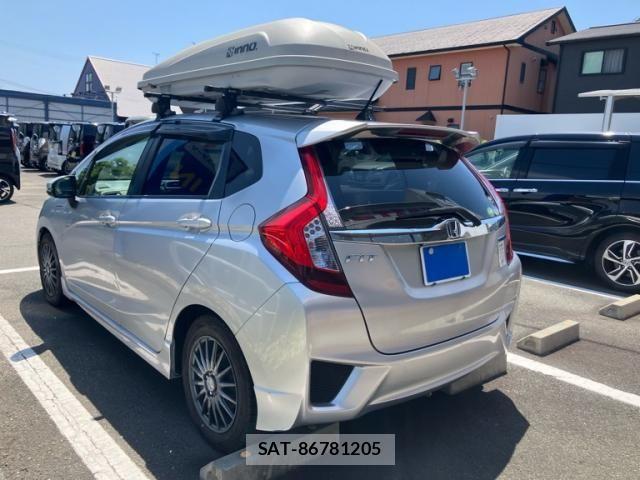 Honda FIT HYBRID 2014-01 8035579-4