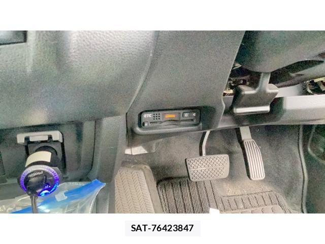 Honda FIT HYBRID 2013-12 8073778-11