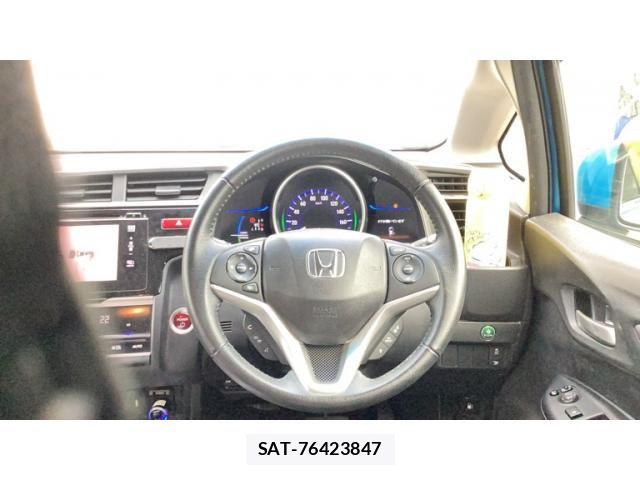 Honda FIT HYBRID 2013-12 8073778-8