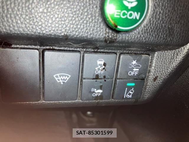 Honda FIT HYBRID 2017-10 8073770-21