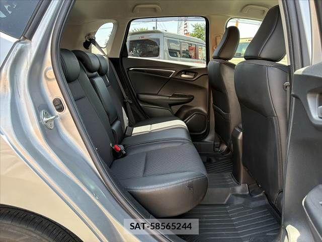 Honda FIT HYBRID 2017-09 8073766-17