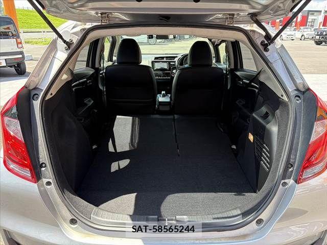 Honda FIT HYBRID 2017-09 8073766-20