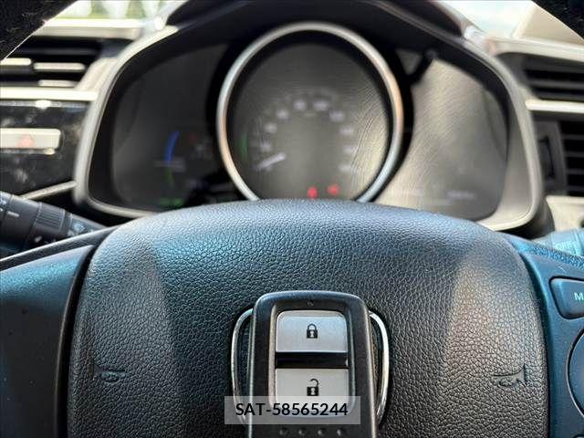 Honda FIT HYBRID 2017-09 8073766-27