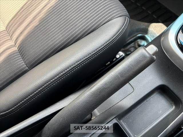 Honda FIT HYBRID 2017-09 8073766-28