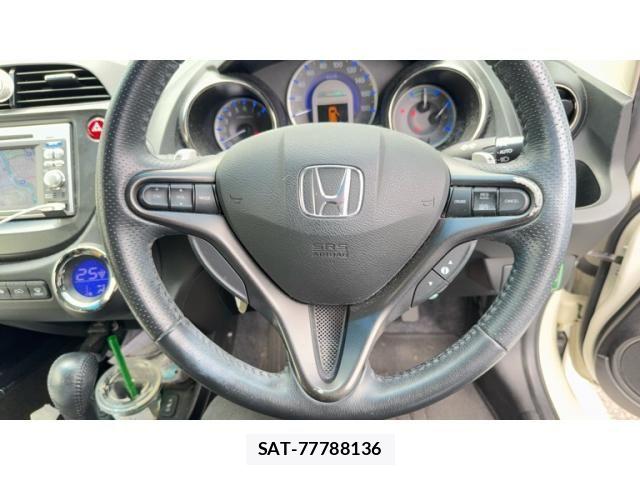 Honda FIT HYBRID 2013-03 8073772-11