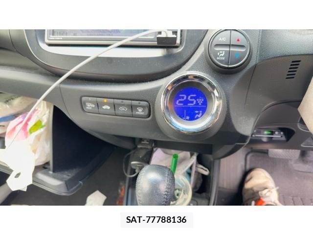 Honda FIT HYBRID 2013-03 8073772-14