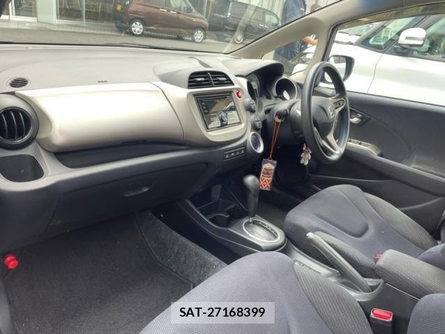 Honda FIT HYBRID 2011-10 8073782-11