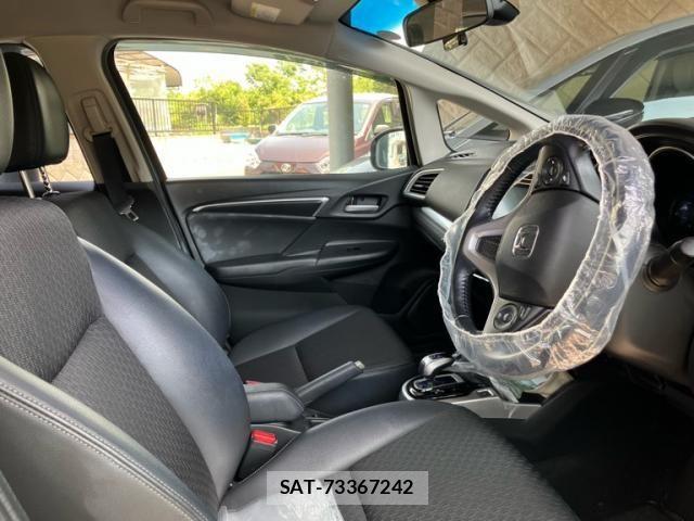 Honda FIT HYBRID 2015-12 8073774-12