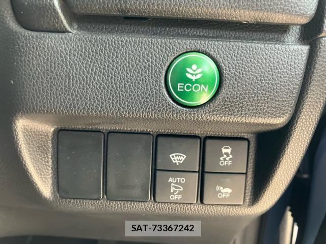 Honda FIT HYBRID 2015-12 8073774-18