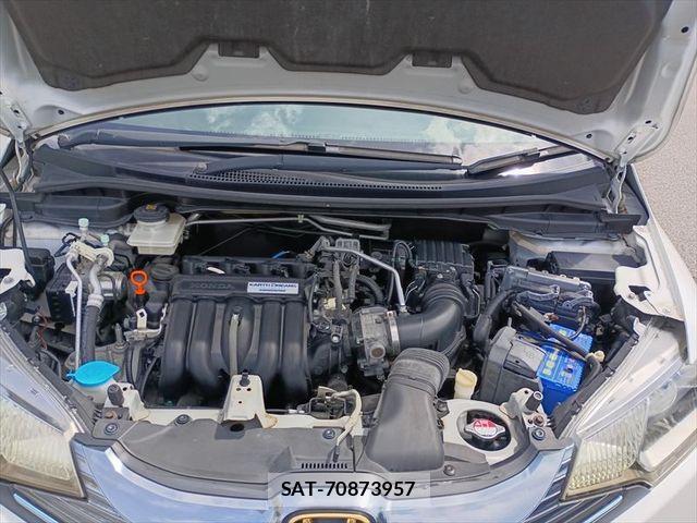 Honda FIT HYBRID 2013-11 8073769-29