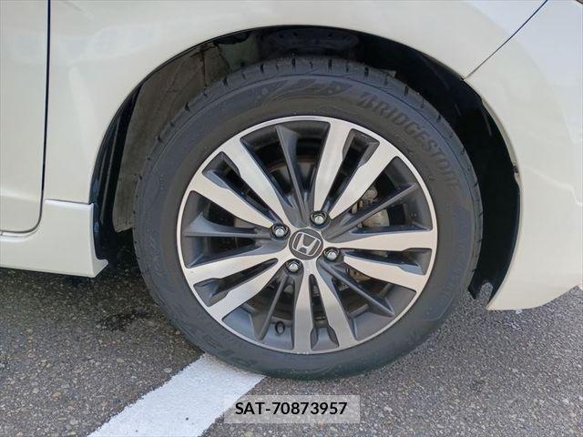Honda FIT HYBRID 2013-11 8073769-6