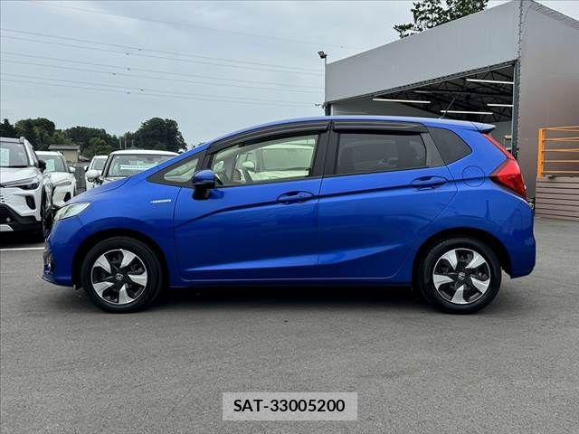 Honda FIT HYBRID 2018-02 8073767-10
