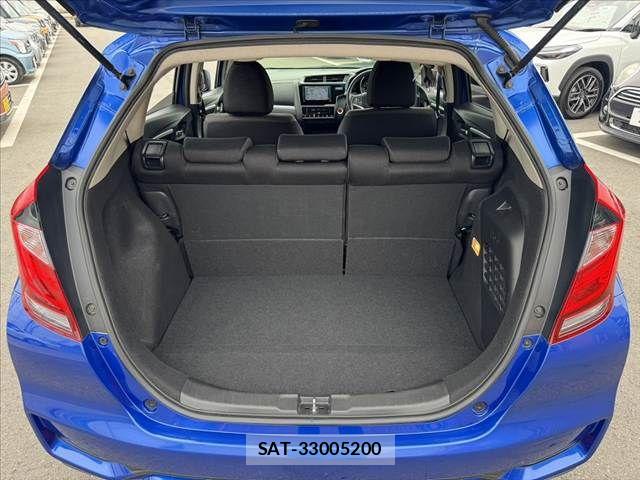 Honda FIT HYBRID 2018-02 8073767-18