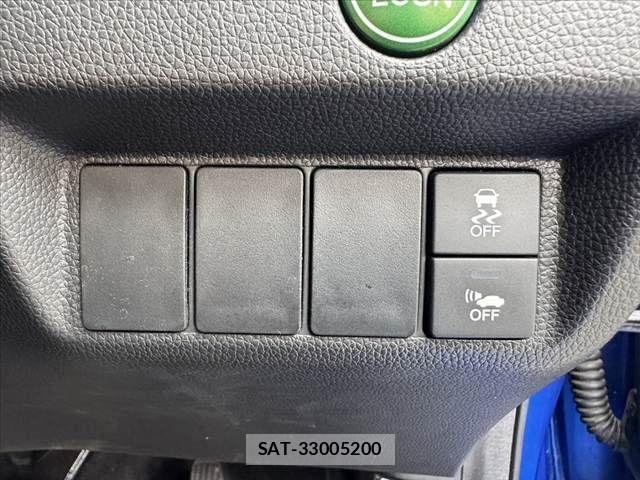 Honda FIT HYBRID 2018-02 8073767-5