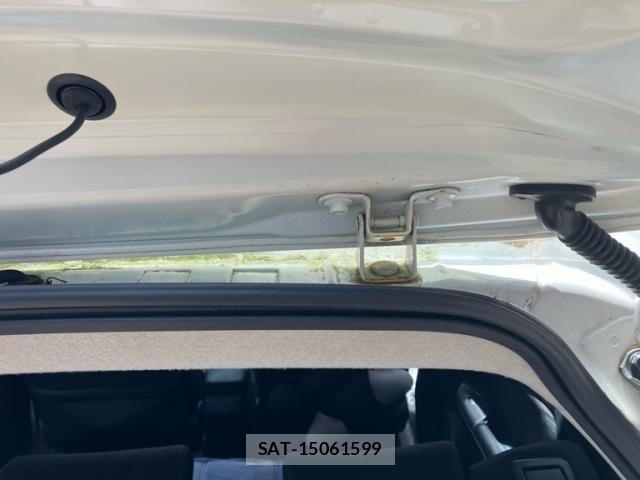 Honda FIT HYBRID 2015-10 8073768-13