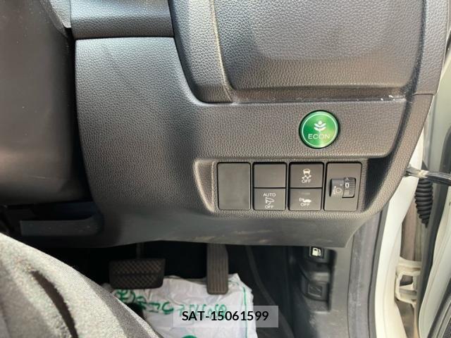 Honda FIT HYBRID 2015-10 8073768-20