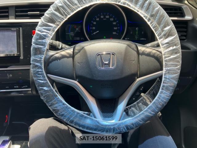 Honda FIT HYBRID 2015-10 8073768-23