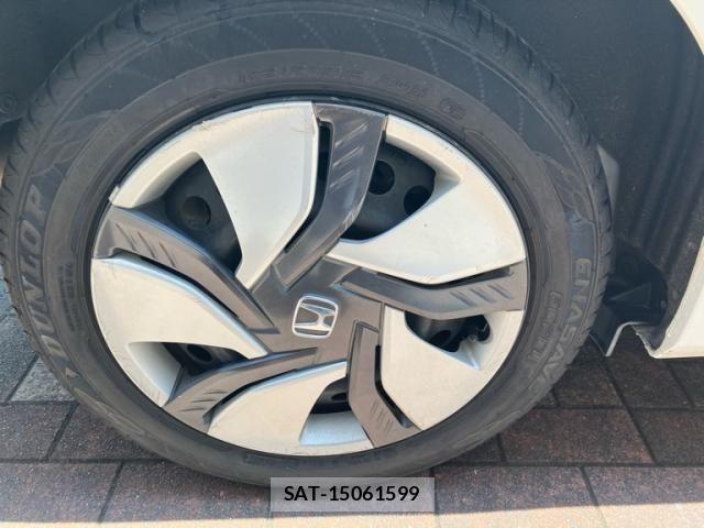 Honda FIT HYBRID 2015-10 8073768-6