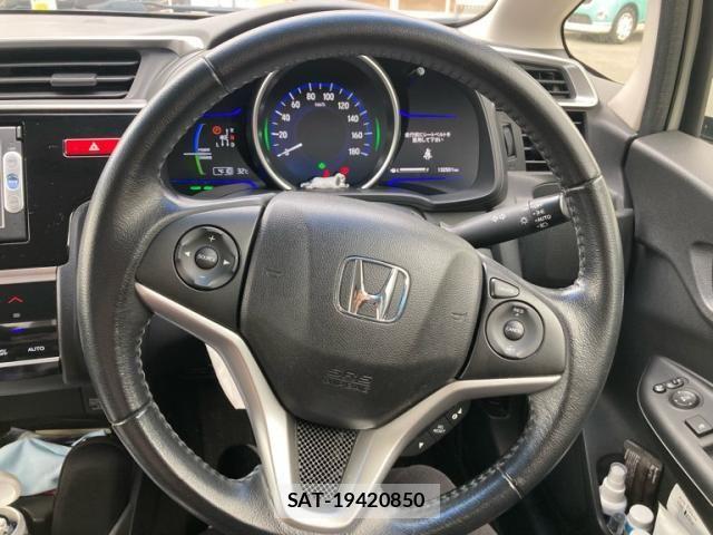 Honda FIT HYBRID 2015-08 8073773-17