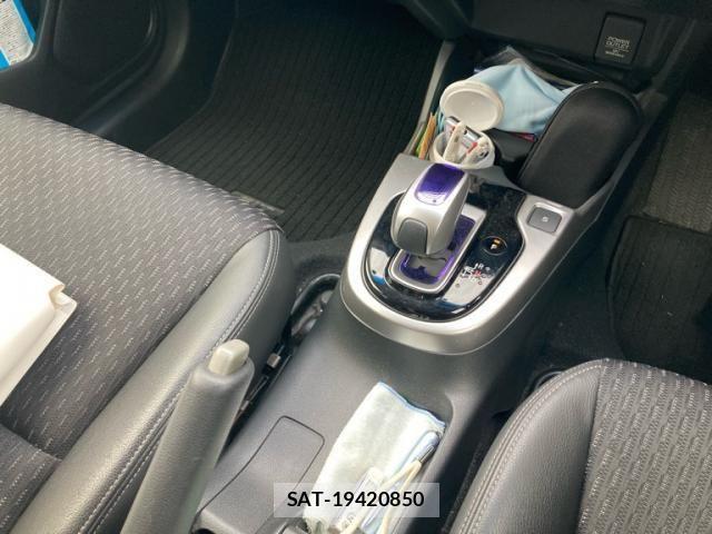 Honda FIT HYBRID 2015-08 8073773-18