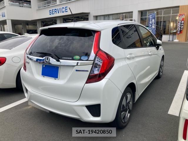 Honda FIT HYBRID 2015-08 8073773-2