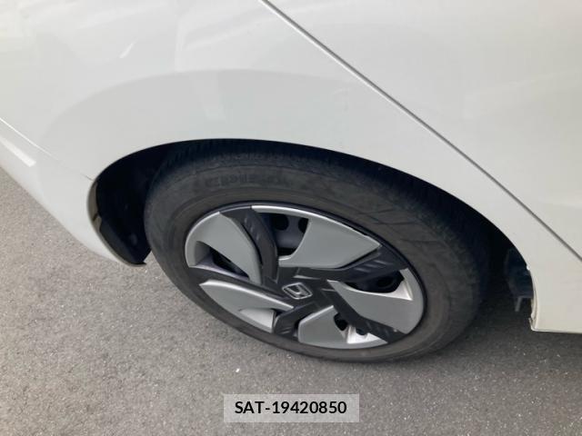 Honda FIT HYBRID 2015-08 8073773-5