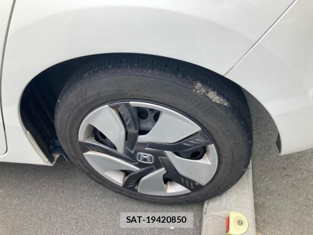 Honda FIT HYBRID 2015-08 8073773-6