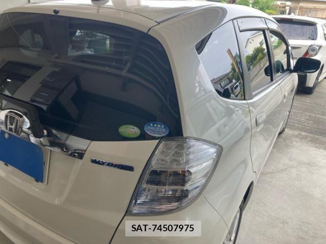 Honda FIT HYBRID 2011-10 8073775-3