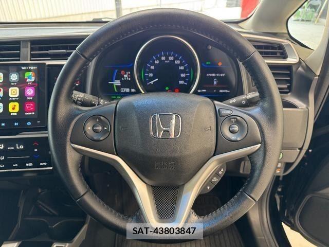 Honda FIT HYBRID 2017-01 8099167-11