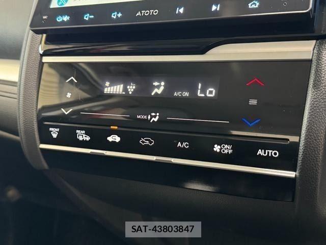 Honda FIT HYBRID 2017-01 8099167-16