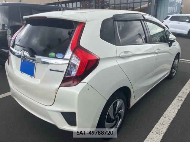 Honda FIT HYBRID 2013-10 8099176-2