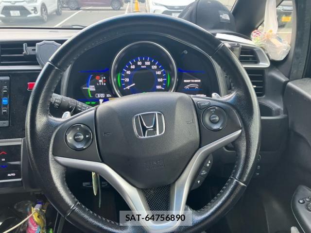 Honda FIT HYBRID 2016-02 8099172-16