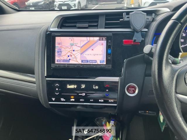 Honda FIT HYBRID 2016-02 8099172-18