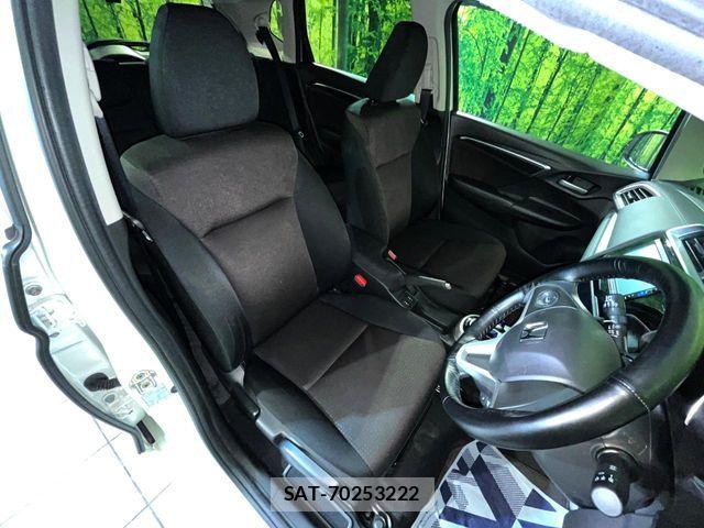 Honda FIT HYBRID 2016-01 8099168-7