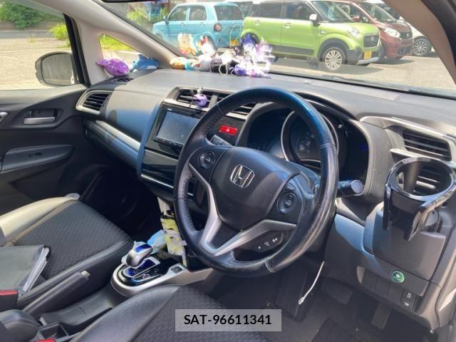 Honda FIT HYBRID 2015-06 8099171-10