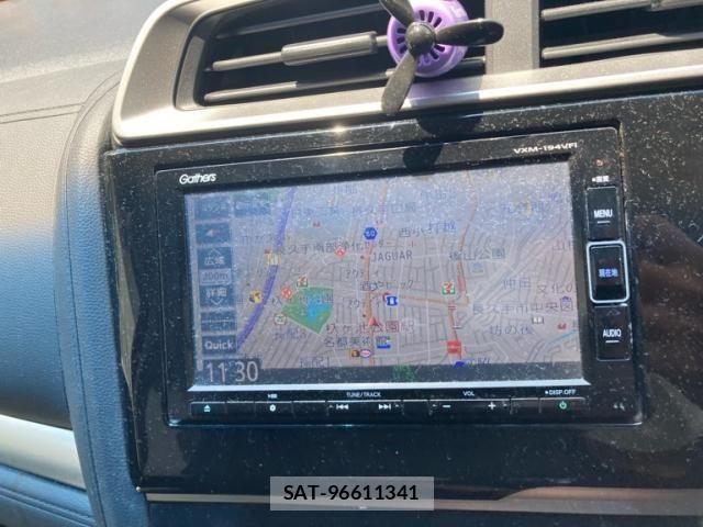 Honda FIT HYBRID 2015-06 8099171-16