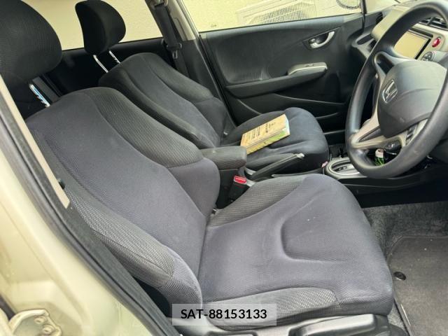 Honda FIT HYBRID 2011-08 8130167-14