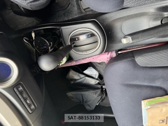 Honda FIT HYBRID 2011-08 8130167-19