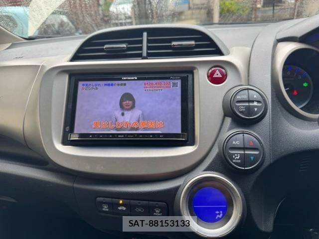 Honda FIT HYBRID 2011-08 8130167-22