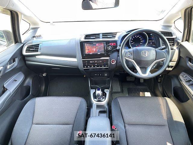 Honda FIT HYBRID 2016-09 8130142-1