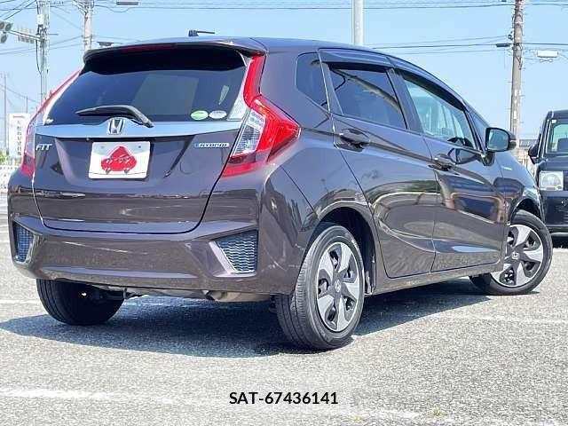 Honda FIT HYBRID 2016-09 8130142-2