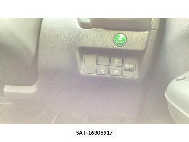 Honda FIT HYBRID 2016-06 8130151-13