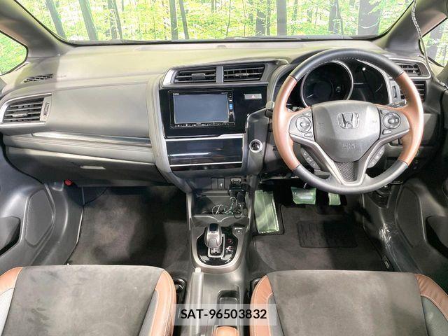 Honda FIT HYBRID 2017-11 8145815-1