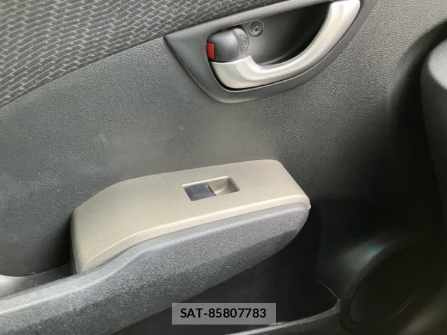 Honda FIT HYBRID 2011-09 8158447-14