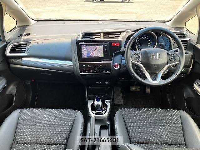 Honda FIT HYBRID 2013-10 8207522-1