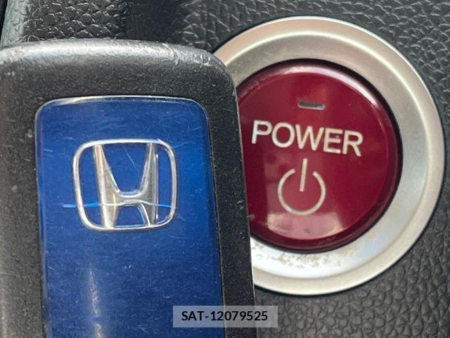 Honda FIT HYBRID 2016-07 8207525-5