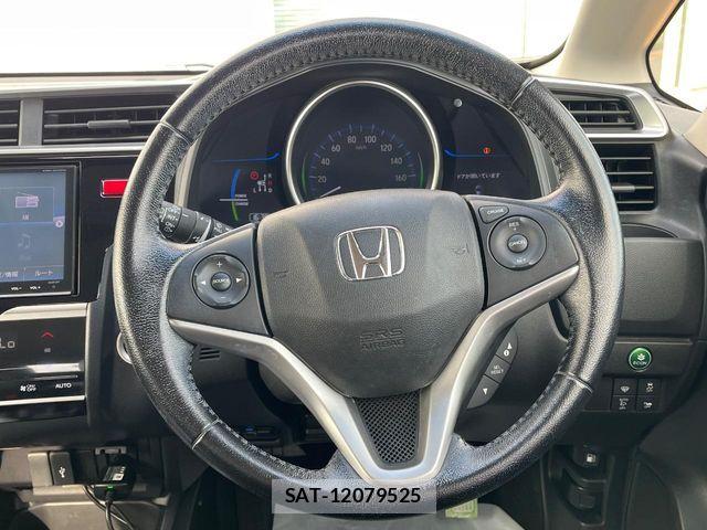 Honda FIT HYBRID 2016-07 8207525-7